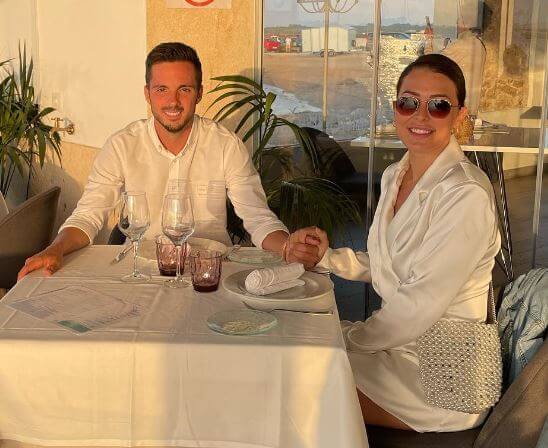 Carmen Mora with her boyfriend Pablo Sarabia.